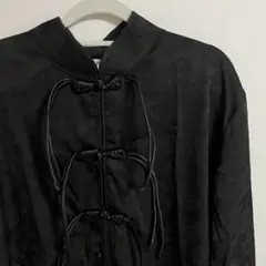 長袖　シャツ　ブラック