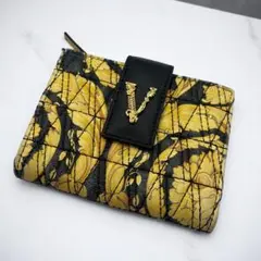 美品　ヴェルサーチ　Versace 二つ折り財布　財布　黄色
