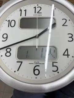 CITIZEN　シチズン 掛け時計 電波時計 温度・湿度計付き 月日付曜日表示