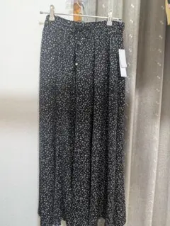 グローバルワーク未使用品　エアリーリラックスシャイニースカートショート