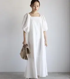 ホワイト　ワンピース