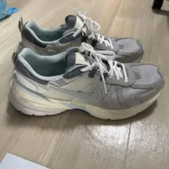 Nike スニーカー グレー/ホワイト