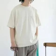 【URBAN RESEARCH DOORS 】Tシャツ　ベージュ　Mサイズ