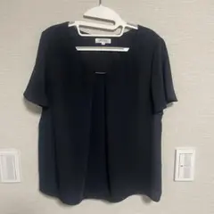 黒　半袖カットソー　ブラウス