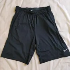 Nike DRI-FIT スポーツ用薄く軽いズボン　 Mサイズ