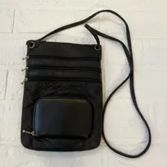 ブラックレザー スマホショルダーバッグ レディース