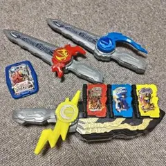 仮面ライダーセイバー/聖刃　ミニ聖剣　セイバー　ブレイズ　エスパーダ　ごっこ遊び