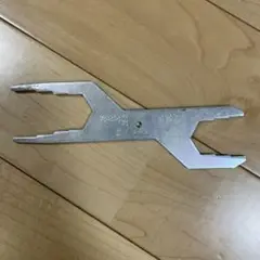 水道用スパナ
