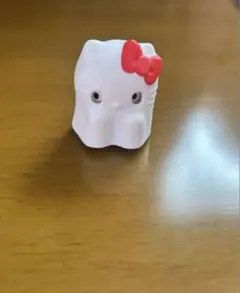 おばけごっこフィギュア　ハローキティ