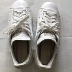 アディダス スタンスミス