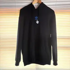 adidas ピクセルアート ブラックパーカー