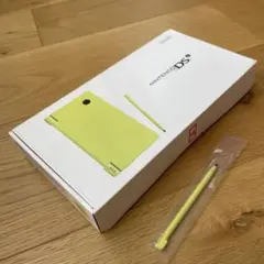 【本体は無し】Nintendo DSi 外箱 取扱説明書 専用タッチペン 他