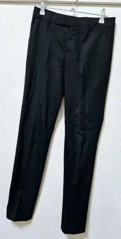 【9月1日までSALE】UNIQLO ストレートパンツ 黒