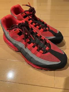 Nike Air Max 95 Essentialレッド/グレー/ブラック
