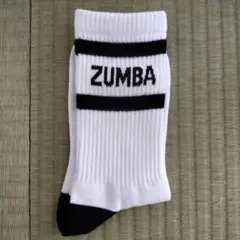 新作ZUMBA スポーツソックス ホワイト/ブラック新品