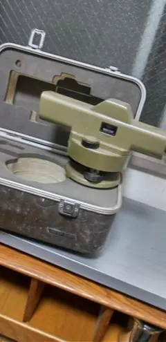 昔の建築で 使うレベル