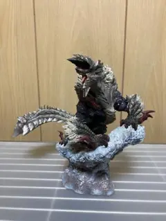 クリエイターズモデル　ジンオウガ亜種 獄狼竜 ジンオウガ亜種 カプコンフィギュアビルダー