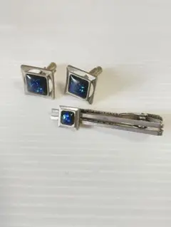オパール　青色ストーンのカフスボタンとネクタイピンセット