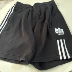 値下げ⭐︎アディダス　ハーフパンツ　M