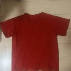 赤Tシャツ
