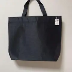お受験　黒　自立型シンプルバック。パパ、ママ用　紺別ポケット付き