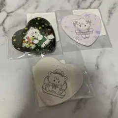 DMMスクラッチの景品 ムースのハート缶バッジ2点