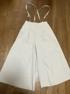 GUアイボリー ストラップ付き ガウチョパンツワイドパンツ