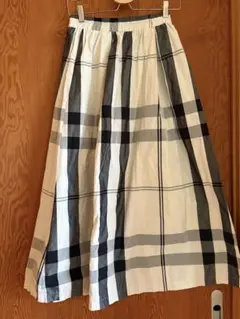 チェック柄ロングスカート