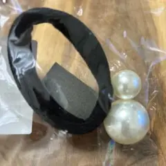 パール付きヘアゴム