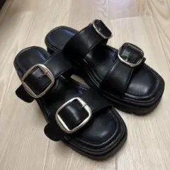 SUREVE ブラック　厚底サンダル 厚底ヒール