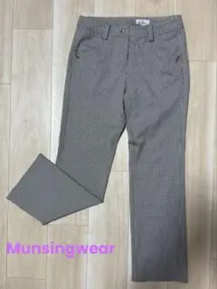 マンシングウェア レディース　ゴルフ　ストレートパンツ　サイズ9 千鳥格子柄