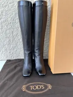 Item thumbnail for item 346cf09d-1b37-440f-88e3-3e6457676ec6