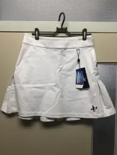 ホワイト ストレッチ プリーツスカート