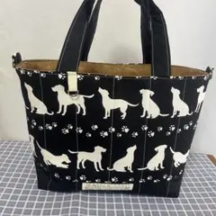 トートバッグ　ハンドメイド（シルエットラブラドール）