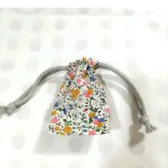 3601】ハンドメイド★ミニミニ巾着袋★花柄
