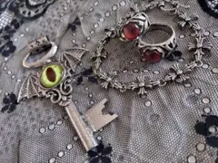 ゴシック　パンク　アクセサリー