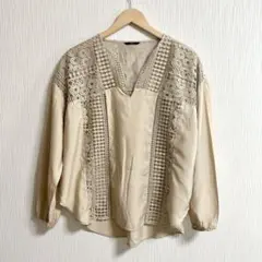 ジョンブル　レースブロッキングシャツ　ブラウス　長袖　F ベージュ