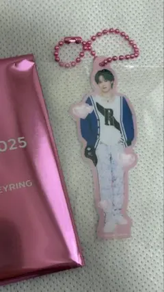 WayV 威神 クン　アクリルキーホルダー