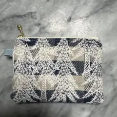 Item thumbnail for item 13826745-3ab7-4abd-8c88-aed7c43039ad