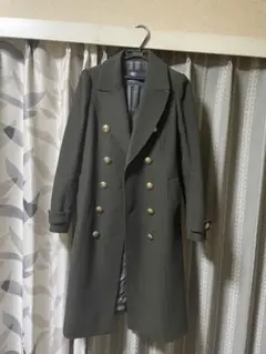 2014年20万位購入した。カーキ色で傷はありません。
