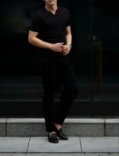 Girelli Bruni ジレリブルーニ Key Neck T-shirt