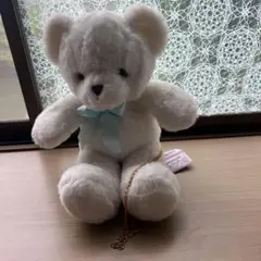 ホワイトクマのぬいぐるみ