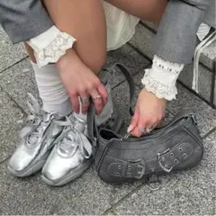 シルバーカラーシューズ スニーカー 24.5
