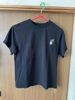 オフホワイト　tシャツ