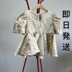 acka glossy jacquard blouse