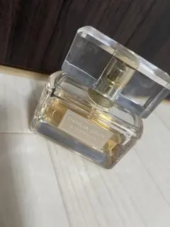 【ほぼ未使用】 GIVENCHY ジバンシー ダリア ディヴァン オーデ ジバンシイ / ダリア ディヴァン オーデパルファムの公式商品