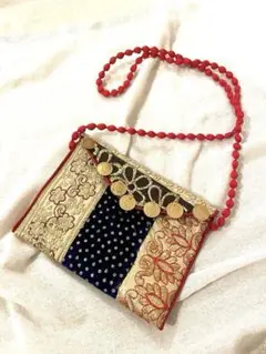 Item thumbnail for item e44eea6d-9116-47b2-8c6d-64926cfb0e62