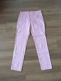 ピンク スキニーパンツ バックポケット付き