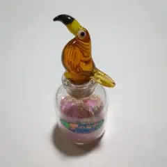 星の砂　ガラス細工　鳥のキャップ付き