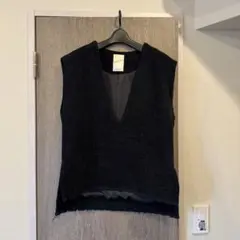 SHENERY ブラック Vネック ニットベスト